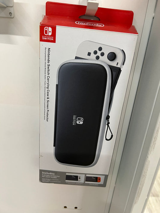 Nintendo Switch Carrying Case & Screen Protector (Black)