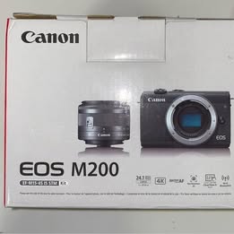 Canon EOS M200 EF-M15-45 IS STM Kit