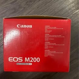 Canon EOS M200 EF-M15-45 IS STM Kit