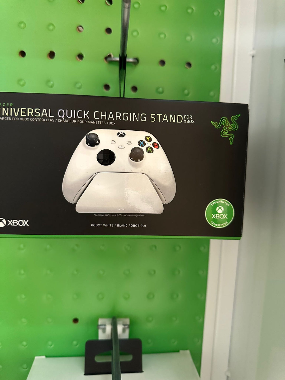 Razer Universal Quick Charging Stand For Xbox – Robot White Edition